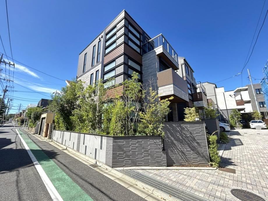 3LDK house in Setagaya Ward, Tokyo - Photo 1