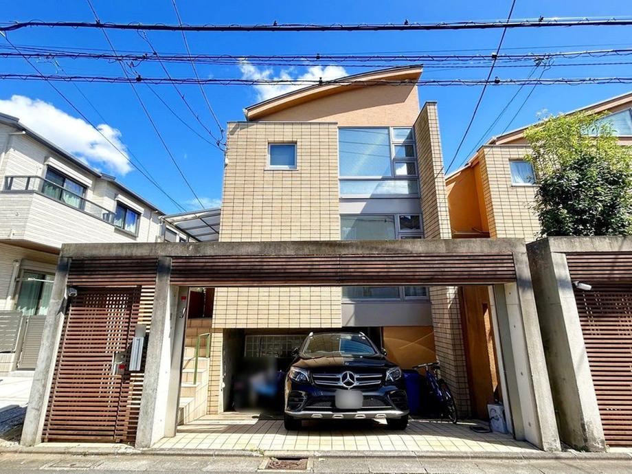 4LDK house in Setagaya Ward, Tokyo - Photo 1