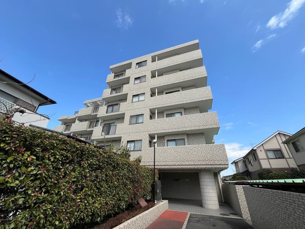 4LDK apartment in Sakura Ward, Saitama - Photo 1