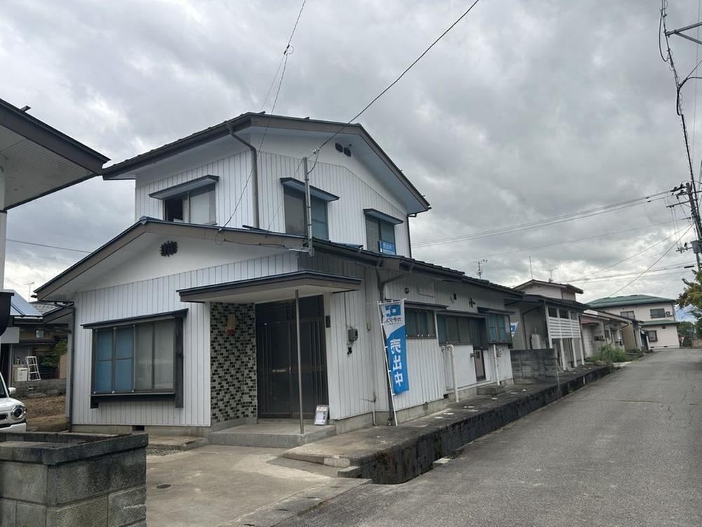 3LDK+S house in Aizuwakamatsu, Fukushima - Photo 1
