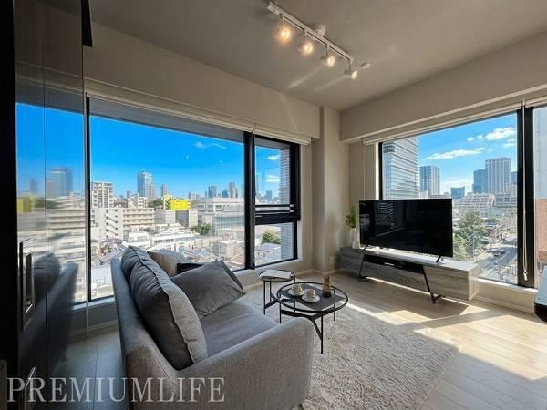 2LDK apartment in Minato Ward, Tokyo - Photo 1