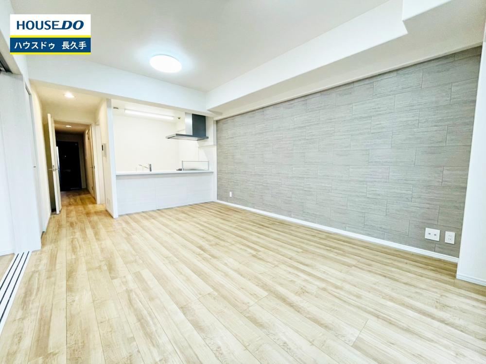 3LDK apartment in Nagakute, Aichi - Photo 1