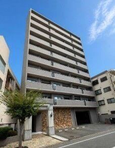 4LDK apartment in Minami Ward, Hiroshima - Photo 1