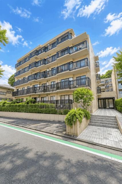 4LDK apartment in Nishi Ward, Yokohama, Kanagawa - Photo 1