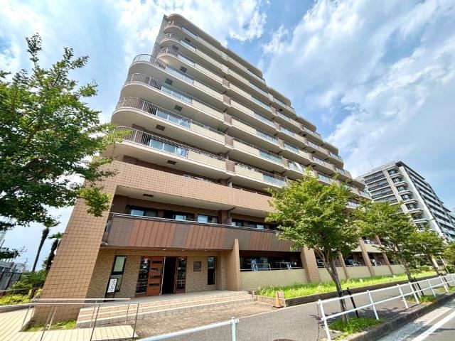 3LDK apartment in Urayasu, Chiba - Photo 1
