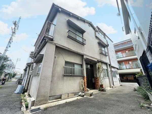 4LDK house in Higashiyodogawa Ward, Osaka - Photo 1