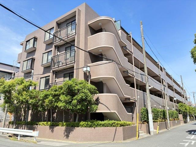 3LDK apartment in Ichikawa, Chiba - Photo 1