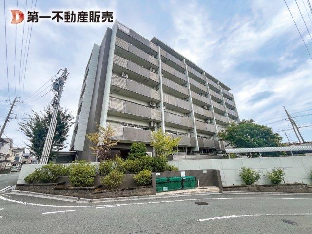 4LDK apartment in Tsu, Mie - Photo 1
