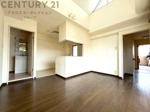 2LDK apartment in Amagasaki, Hyogo - Photo 1