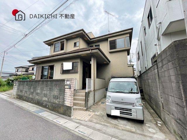 4LDK house in Kazo, Saitama - Photo 1