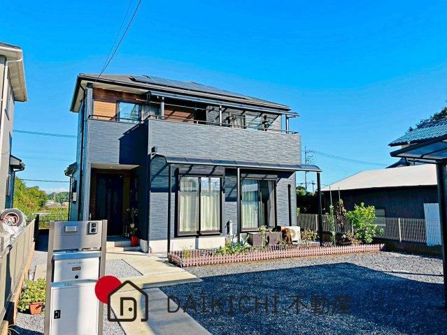 4LDK house in Kazo, Saitama - Photo 1