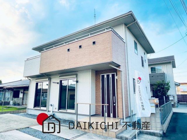 4LDK+S house in Kazo, Saitama - Photo 1