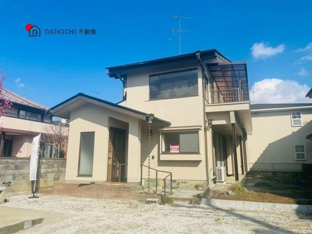 4LDK house in Kazo, Saitama - Photo 1