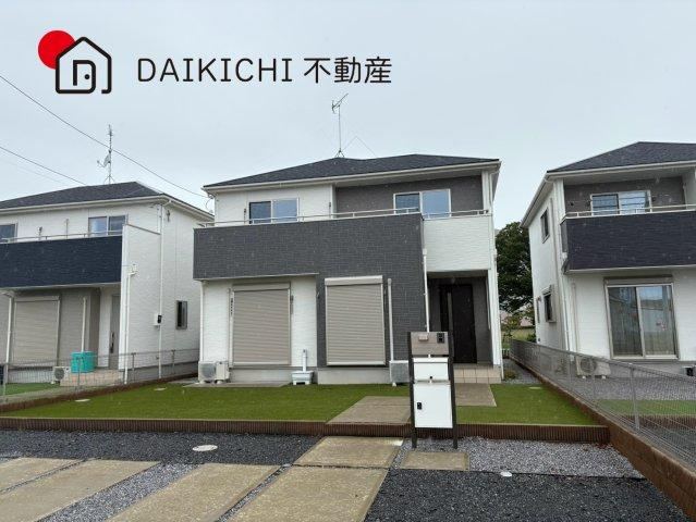 4LDK house in Kazo, Saitama - Photo 1