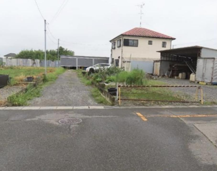 5LDK house in Kazo, Saitama - Photo 1
