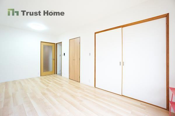 2LDK apartment in Nagata Ward, Kobe, Hyogo - Photo 1