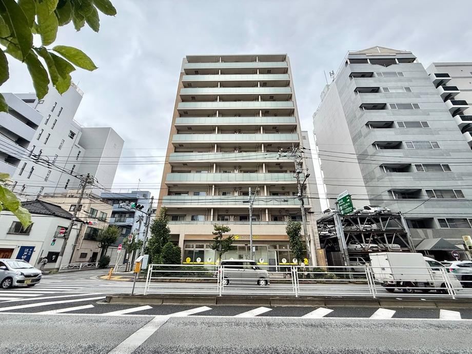 2LDK apartment in Sumida Ward, Tokyo - Photo 1