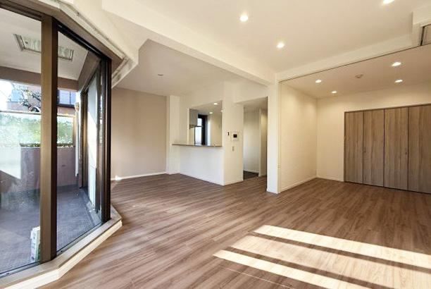 4LDK apartment in Suginami Ward, Tokyo - Photo 1