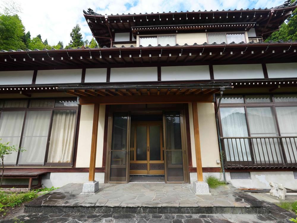 9DK+S house in Tsuruoka, Yamagata - Photo 1