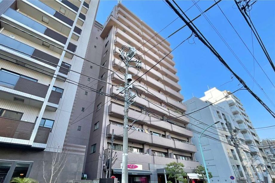 1LDK apartment in Shibuya Ward, Tokyo - Photo 1