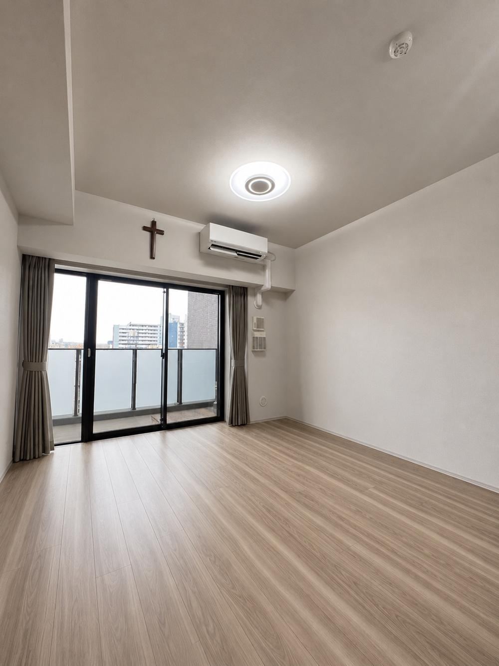 2LDK apartment in Shinjuku Ward, Tokyo - Photo 1