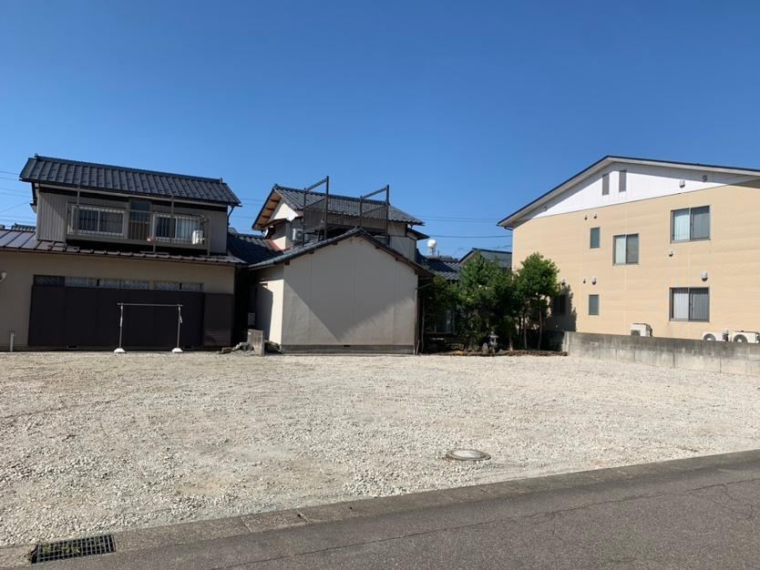 206 m² land in Fukui, Fukui - Photo 1