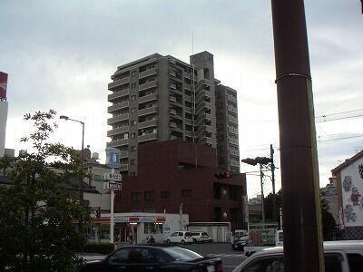 2LDK apartment in Matsuyama, Ehime - Photo 1
