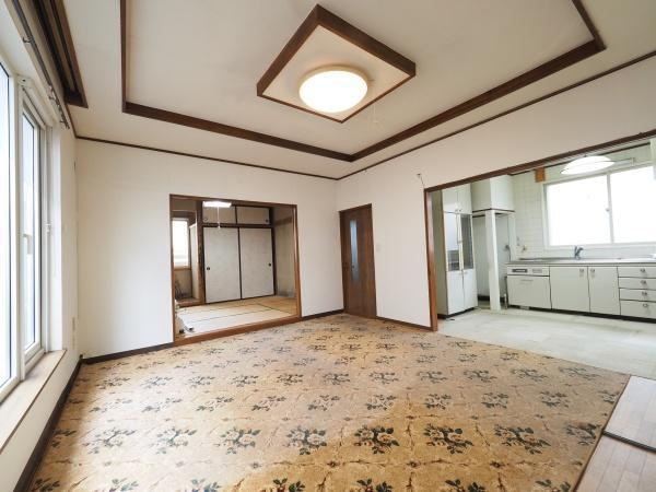 4LDK house in Asahikawa, Hokkaido - Photo 1
