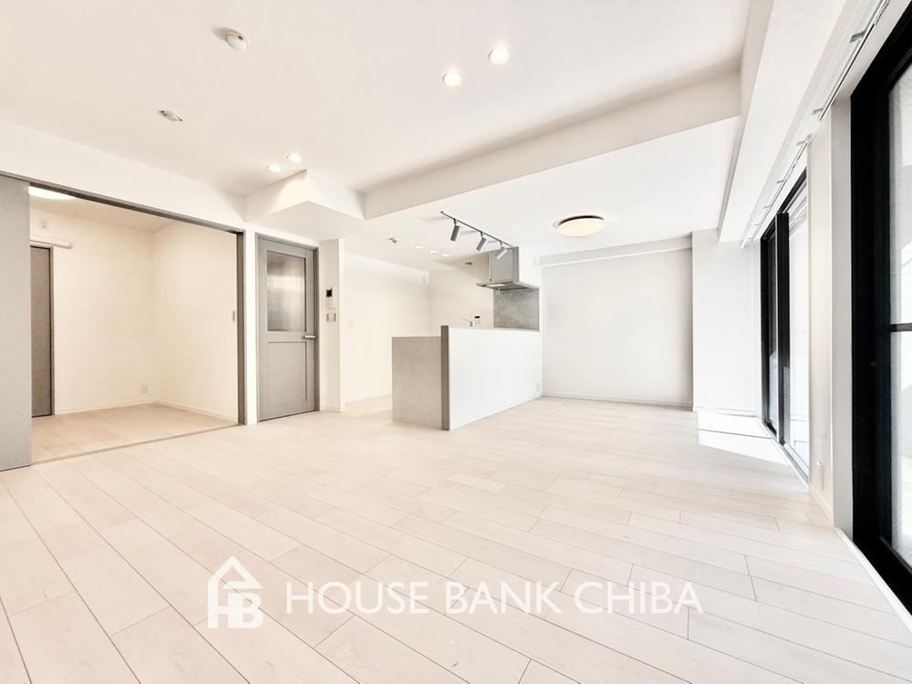 3LDK apartment in Matsudo, Chiba - Photo 1