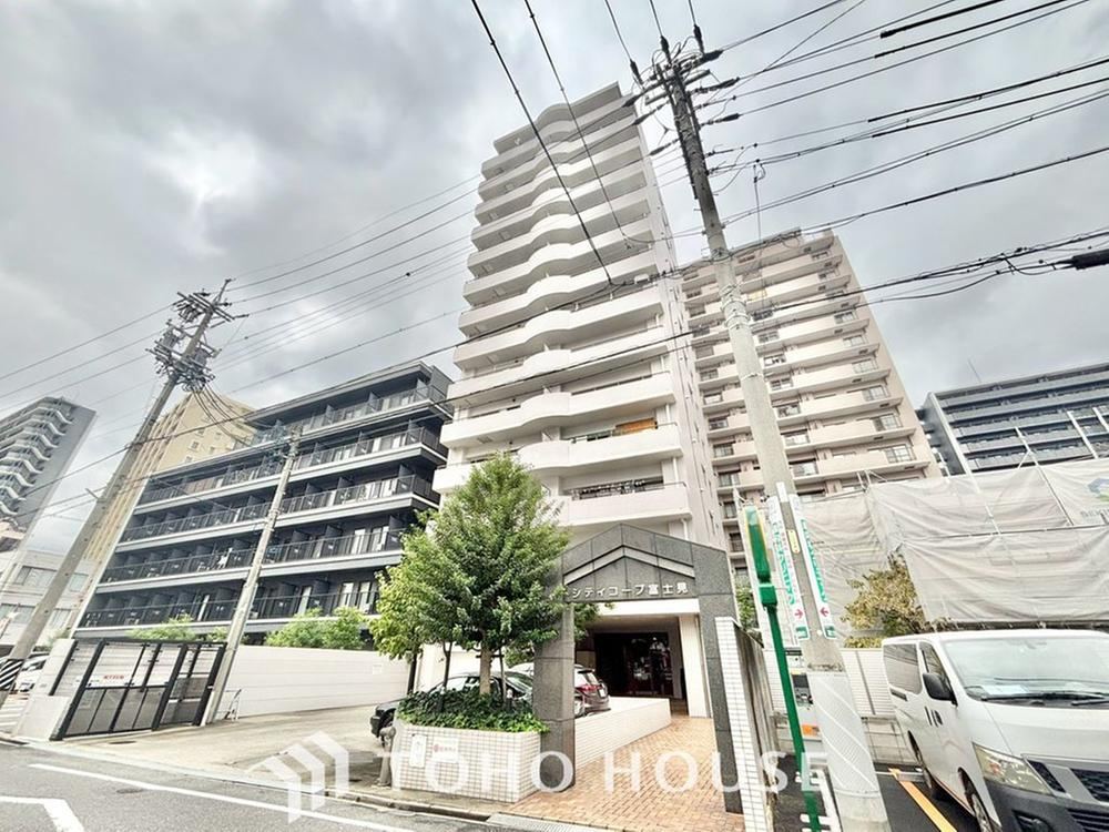 3LDK apartment in Naka Ward, Nagoya, Aichi - Photo 1