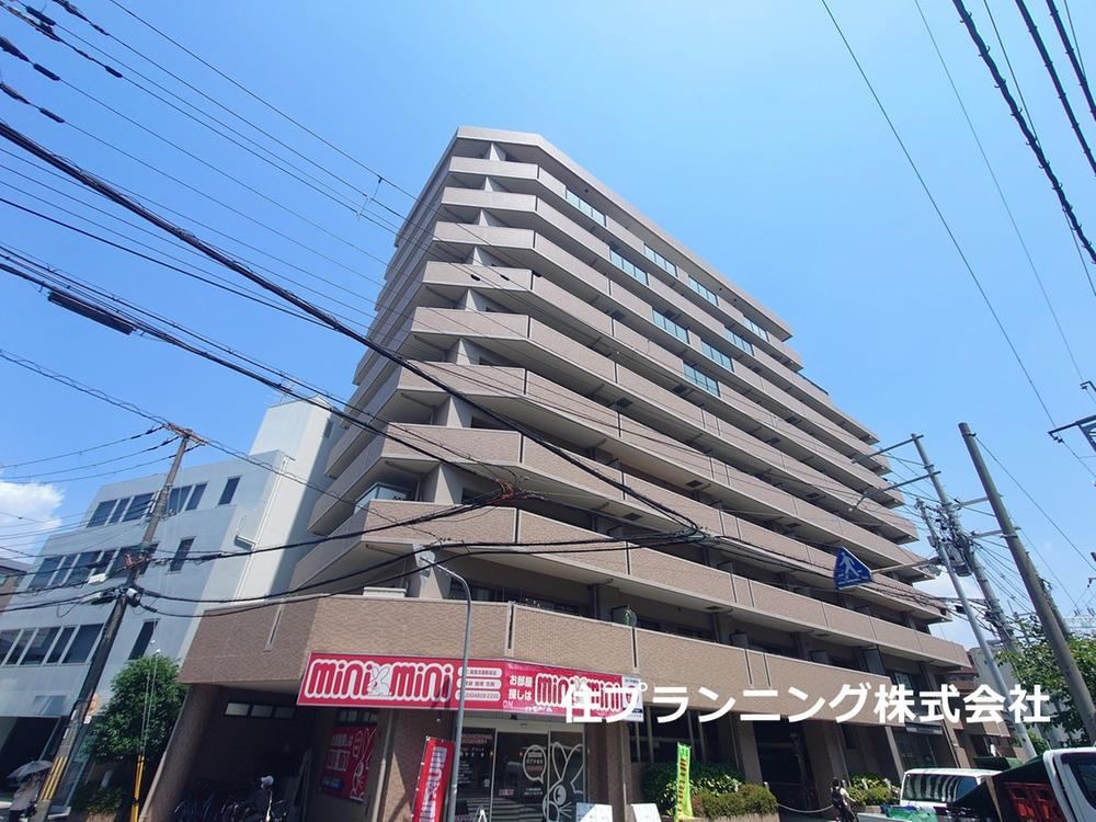 3LDK apartment in Higashiyodogawa Ward, Osaka - Photo 1