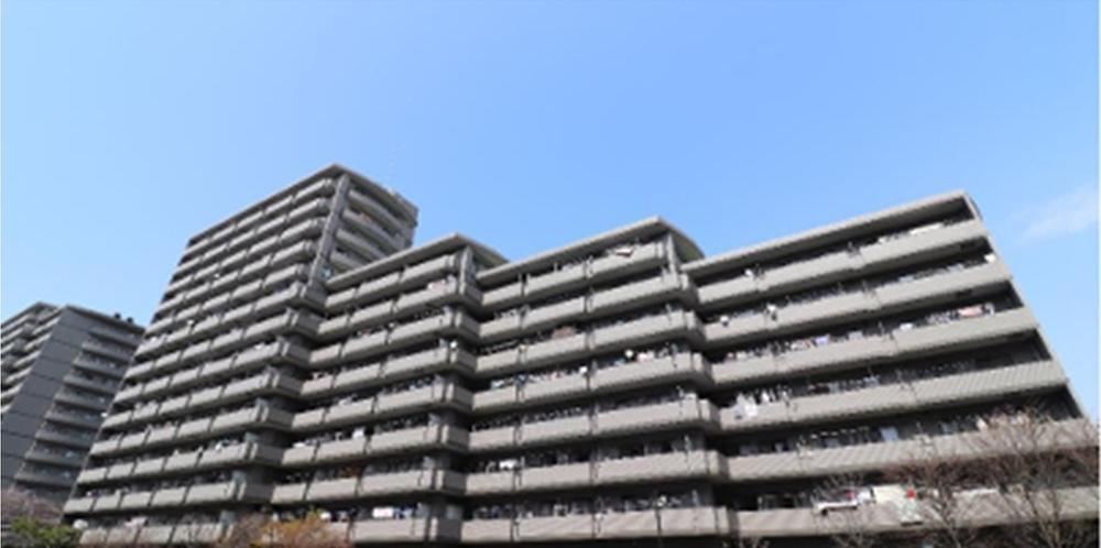 2LDK+S apartment in Kitamoto, Saitama - Photo 1