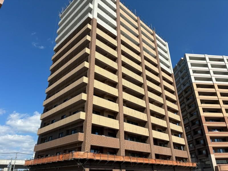 4LDK apartment in Obihiro, Hokkaido - Photo 1