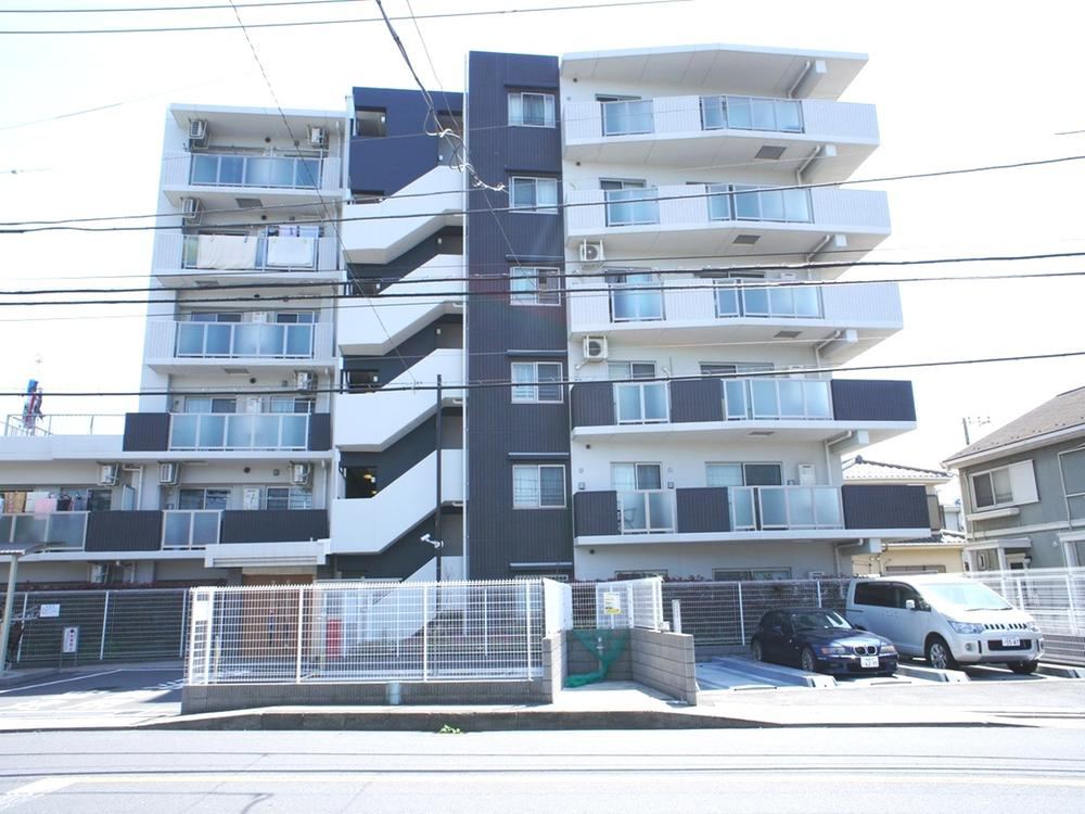 2LDK+S apartment in Zama, Kanagawa - Photo 1