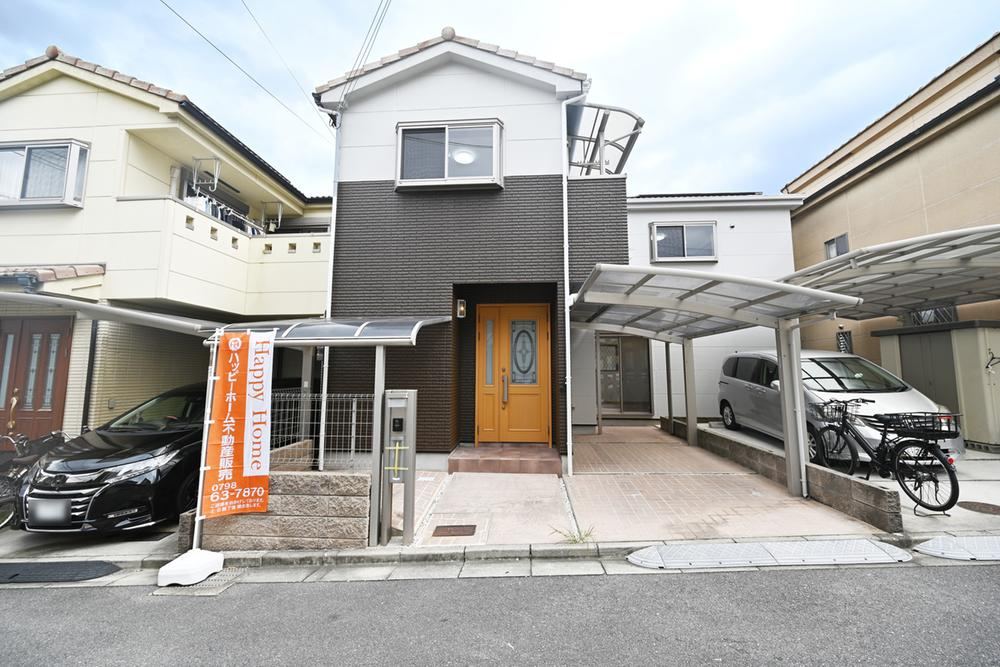 4LDK house in Suita, Osaka - Photo 1