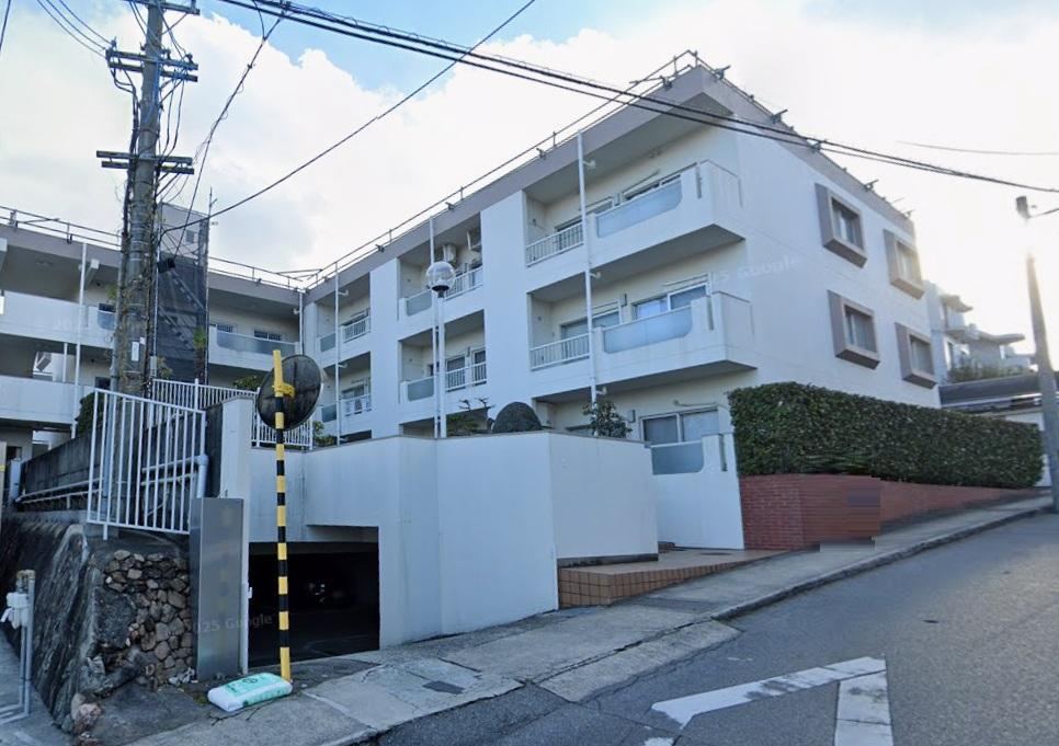2LDK+S apartment in Takarazuka, Hyogo - Photo 1