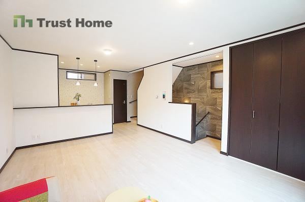 4LDK house in Yodogawa Ward, Osaka - Photo 1