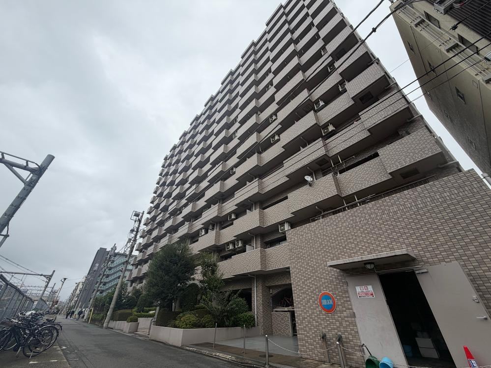 2LDK+S apartment in Kawaguchi, Saitama - Photo 1