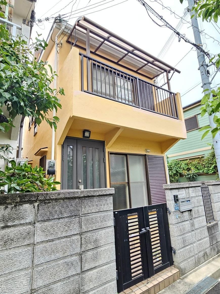 3LDK house in Higashinada Ward, Kobe, Hyogo - Photo 1