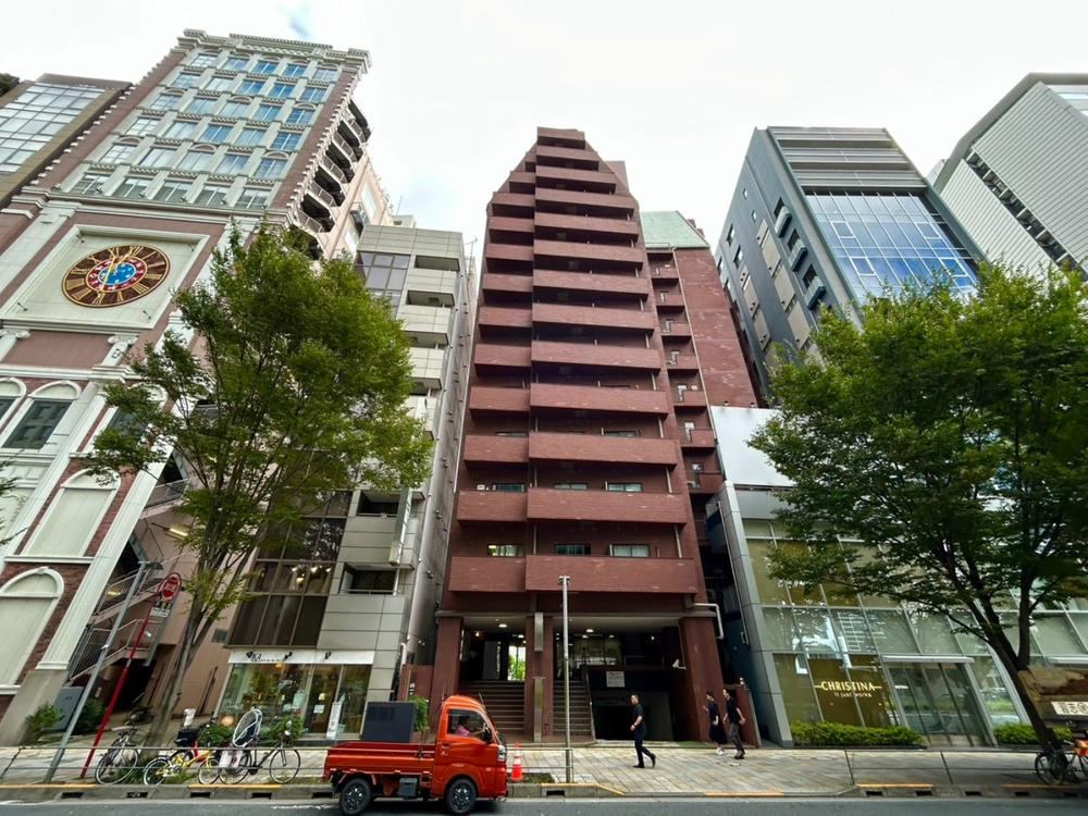 1K apartment in Minato Ward, Tokyo - Photo 1