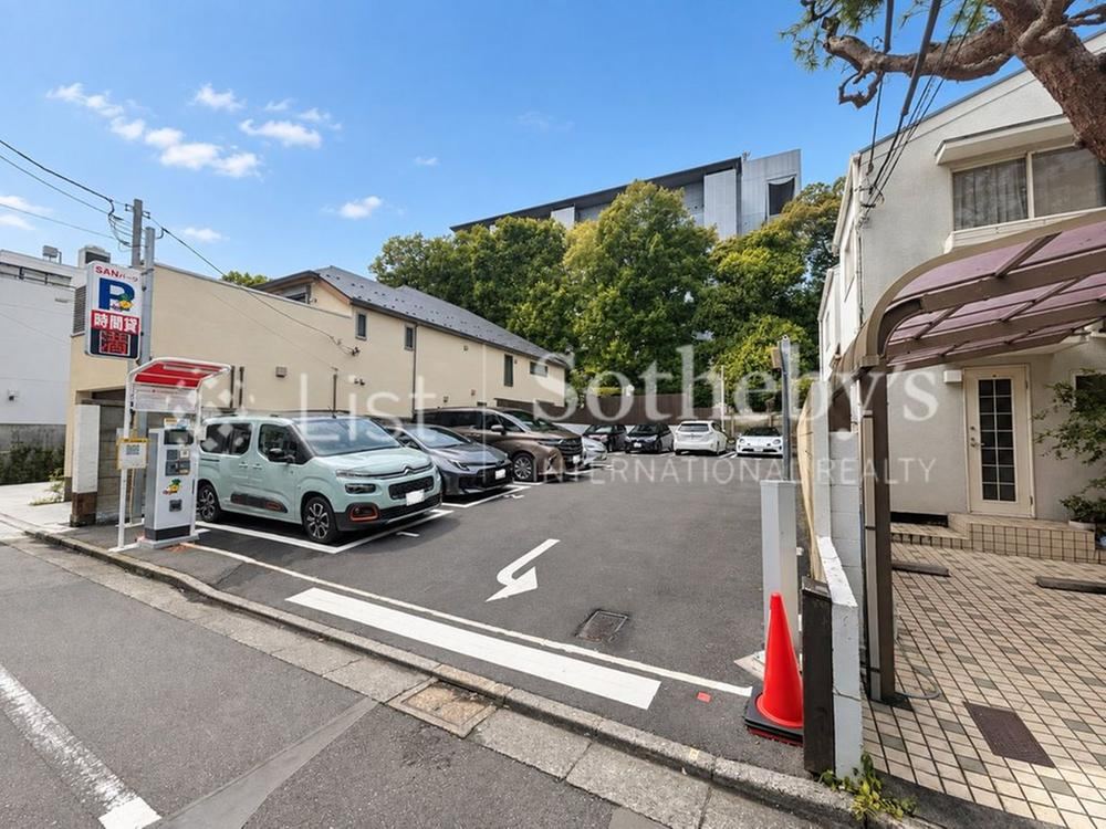229 m² land in Meguro Ward, Tokyo - Photo 1