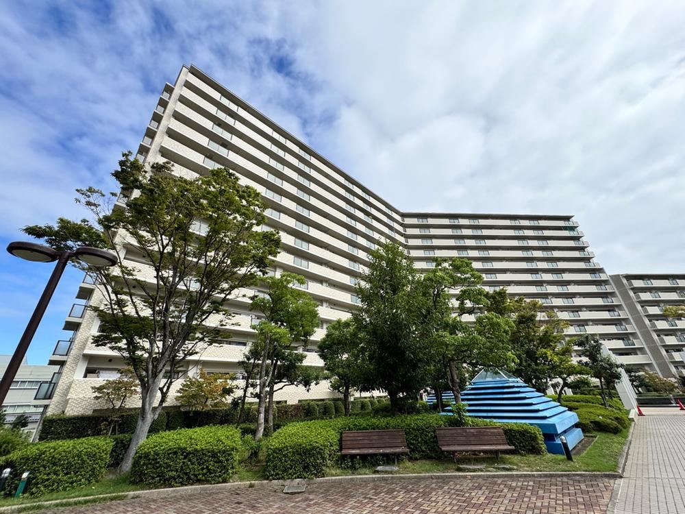 3LDK apartment in Kaizuka, Osaka - Photo 1