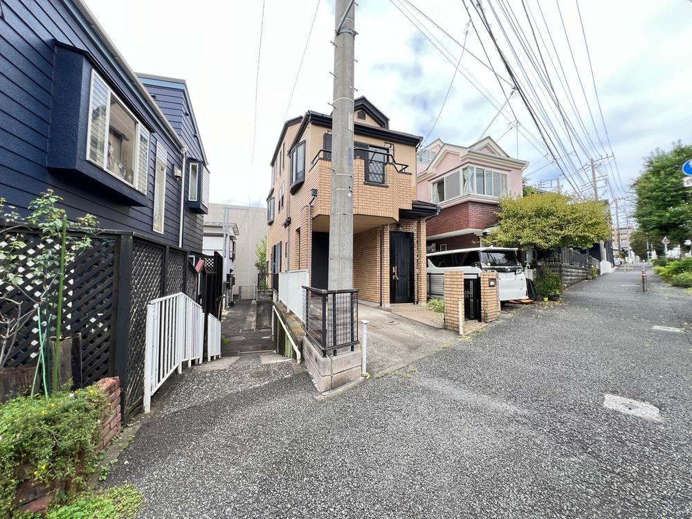 3LDK house in Totsuka Ward, Yokohama, Kanagawa - Photo 1