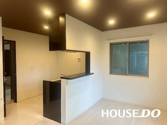 2LDK house in Settsu, Osaka - Photo 1