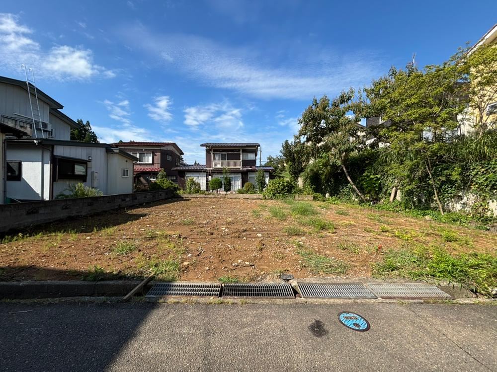 238 m² land in Joetsu, Niigata - Photo 1