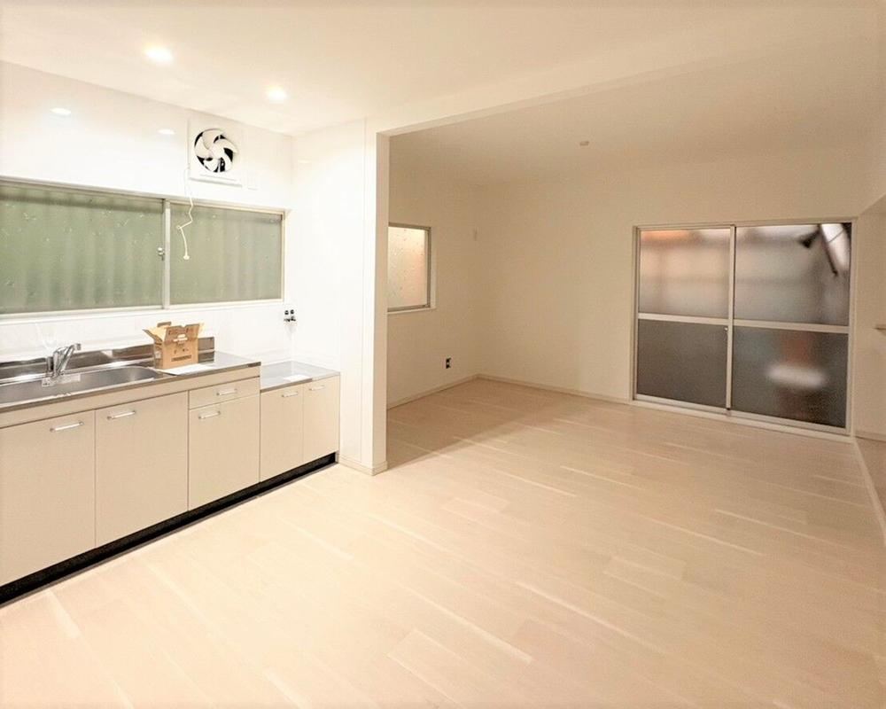 4LDK house in Kita Ward, Sakai, Osaka - Photo 1