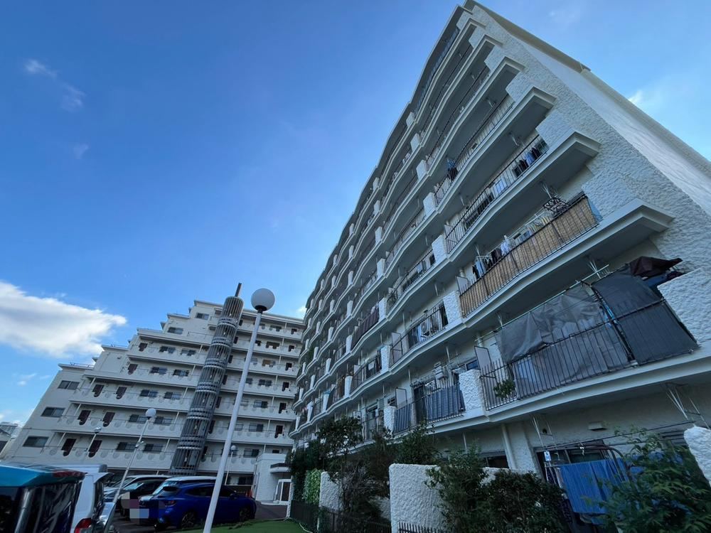 2LDK apartment in Itabashi Ward, Tokyo - Photo 1