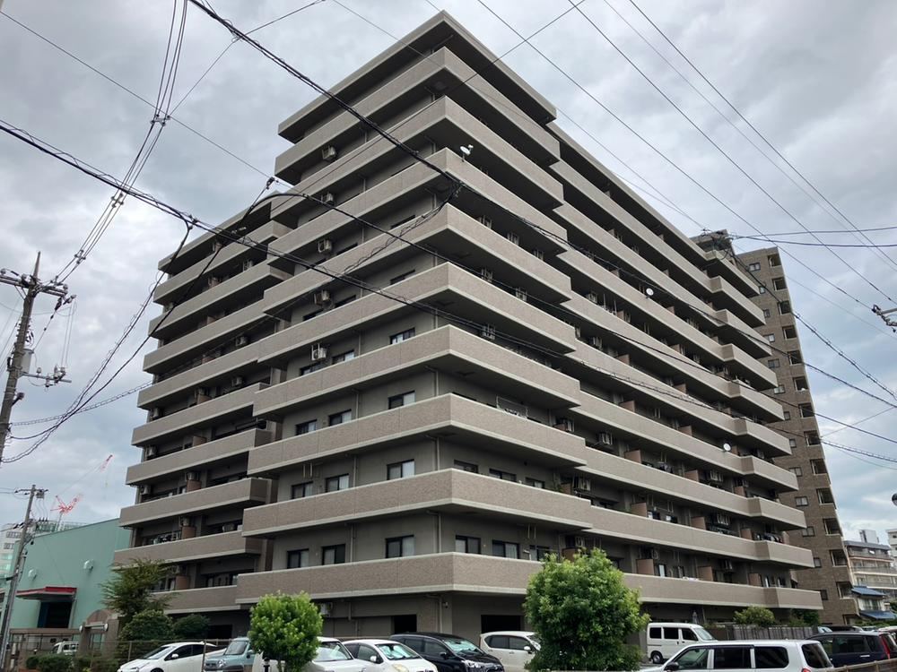 3LDK apartment in Minami Ward, Okayama - Photo 1