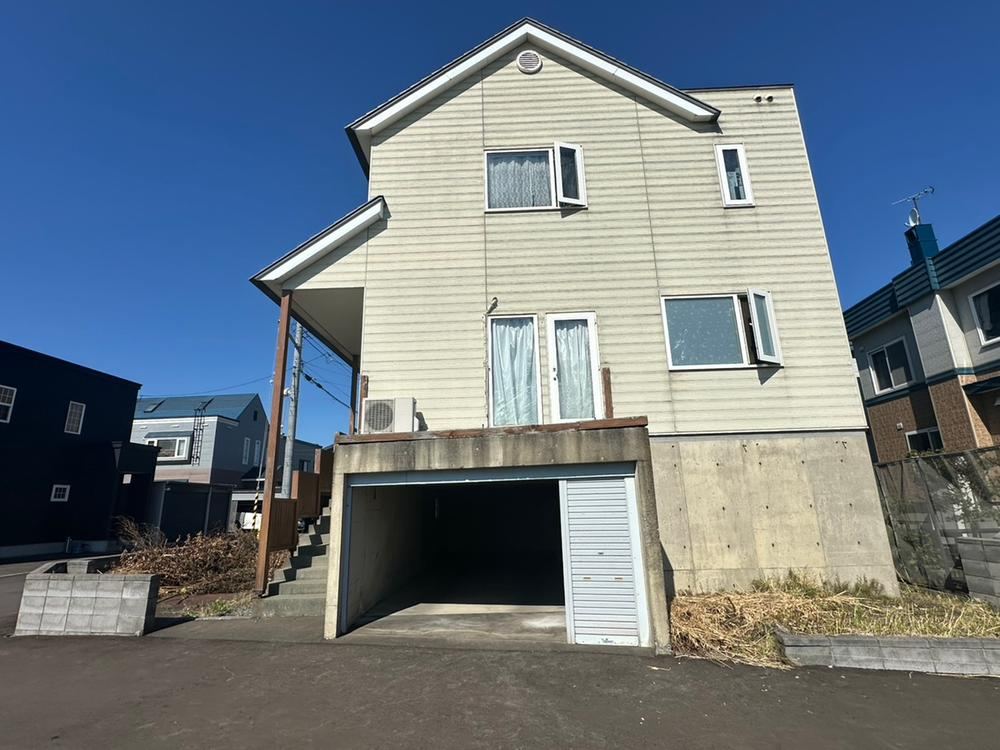 4LDK house in Higashi Ward, Sapporo, Hokkaido - Photo 1