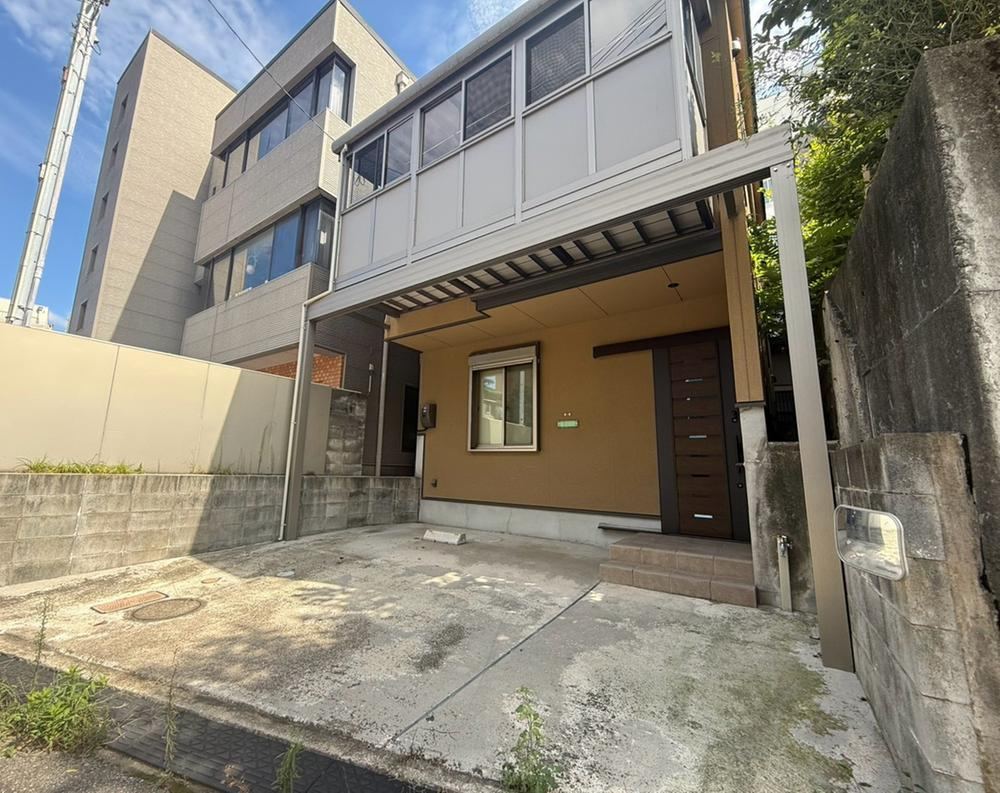 4LDK house in Kanazawa, Ishikawa - Photo 1